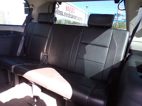 Used 2013 Nissan Armada 4WD Platinum image 8
