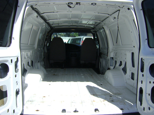 Used 2000 Ford E-350 and Econoline 350 Extended Super Duty RWD image 10