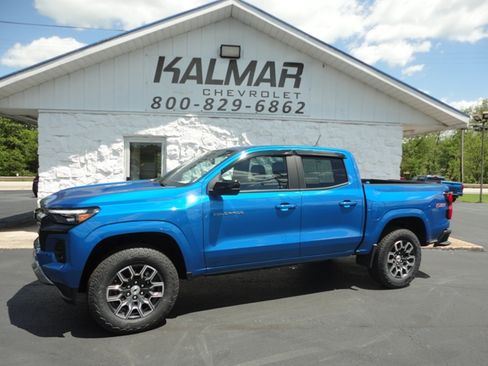 Used 2024 Chevrolet Colorado 4x4 Crew Cab Z71 image 3