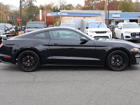 Used 2018 Ford Mustang GT image 9