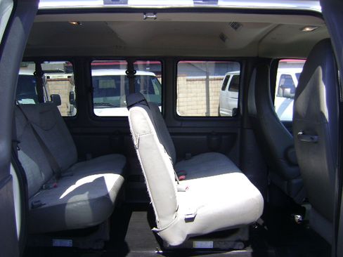 Used 2013 Chevrolet Express 3500 LS Extended Passenger RWD image 9