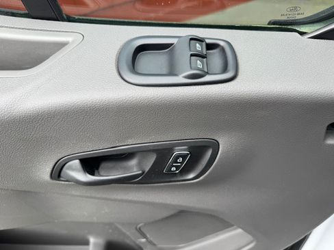 Used 2024 Ford Transit 350 XLT image 14