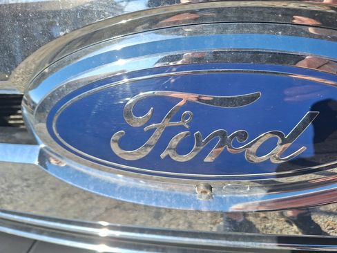 Used 2017 Ford F350 Lariat image 7