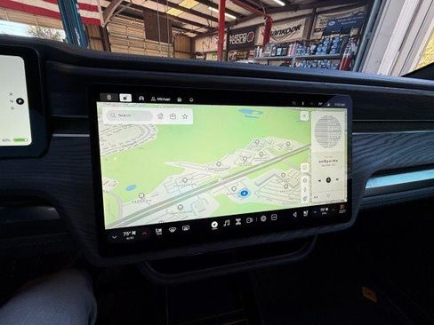 Used 2023 Rivian R1T Adventure image 19