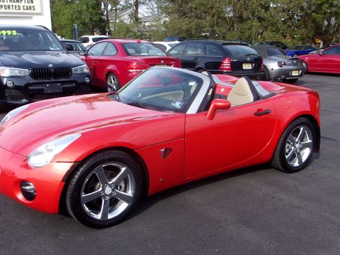 Used 2009 Pontiac Solstice image 14