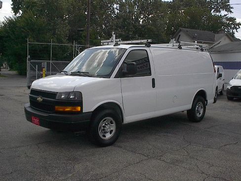 Used 2021 Chevrolet Express 3500 UNAVAIL RWD image 8