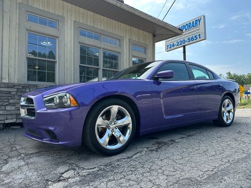 Used 2014 Dodge Charger R/T RWD image 1