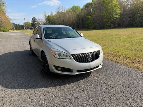 Used 2016 Buick Regal Premium image 13