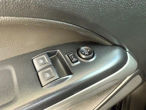 Used 2022 Chevrolet Colorado LT image 18