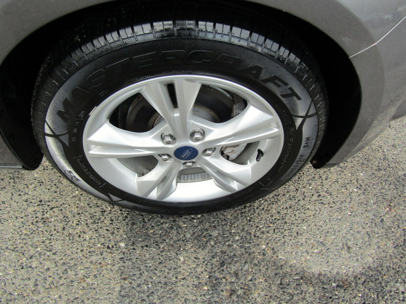 Used 2014 Ford Focus SE Sedan FWD image 10