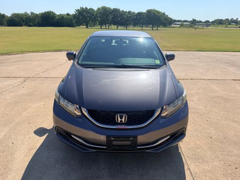 Used 2015 Honda Civic Natural Gas Sedan image 2