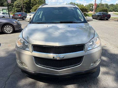 Used 2012 Chevrolet Traverse LT image 6