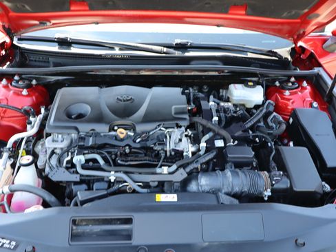 Used 2020 Toyota Camry SE image 36