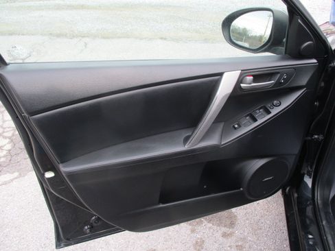 Used 2012 MAZDA MAZDA3 i Grand Touring image 17