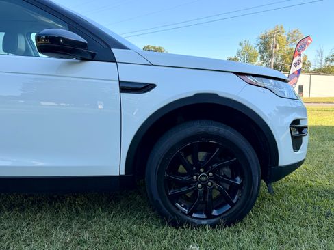 Used 2017 Land Rover Discovery Sport HSE image 7