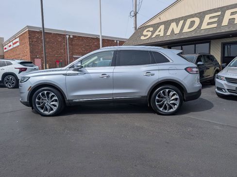 Used 2022 Lincoln Nautilus Reserve image 2