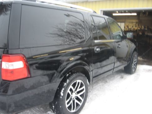 Used 2017 Ford Expedition EL Limited image 4