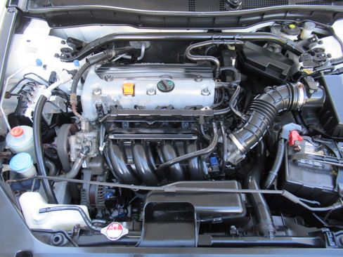 Used 2010 Honda Accord EX image 18