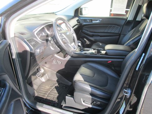 Used 2018 Ford Edge Sport image 4