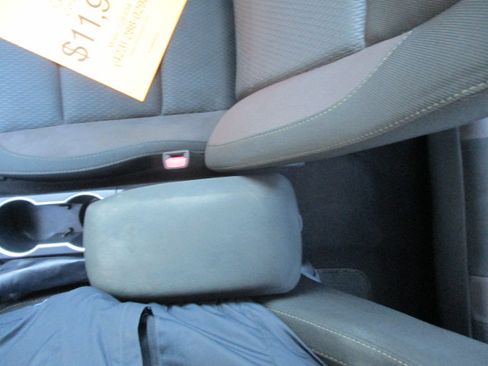 Used 2017 Toyota Corolla LE image 38