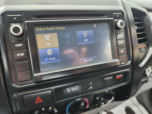 Used 2014 Toyota Tacoma image 12