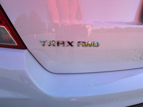 Used 2022 Chevrolet Trax LT image 30