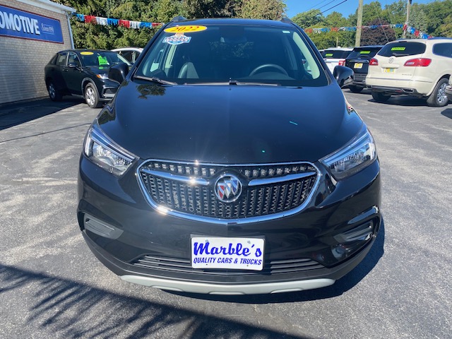 Used 2022 Buick Encore AWD Preferred image 3