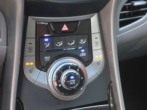Used 2013 Hyundai Elantra GLS FWD image 15