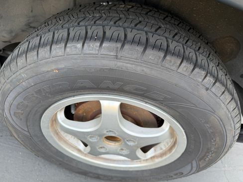 Used 2002 Dodge Caravan SE FWD image 19