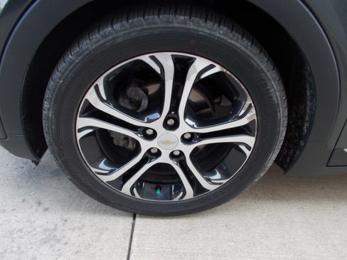Used 2017 Chevrolet Bolt Premier image 8