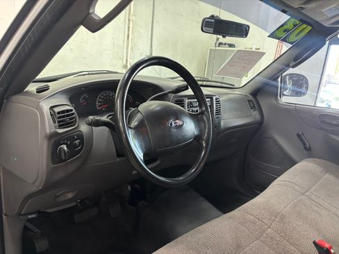 Used 2003 Ford F150 XL image 12