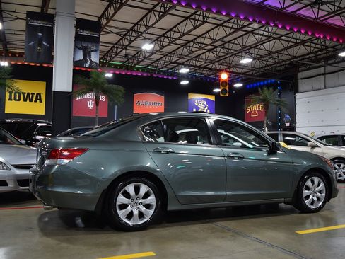 Used 2010 Honda Accord EX-L image 8