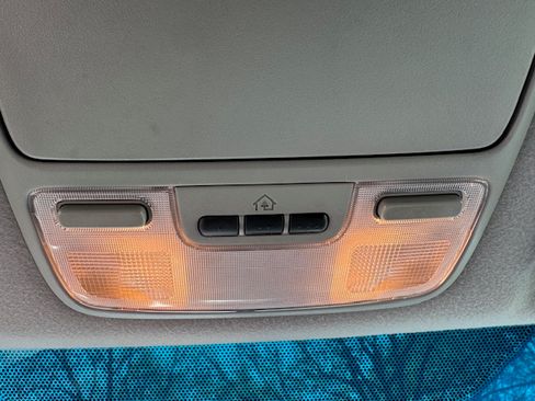 Used 2004 Honda Pilot EX image 25