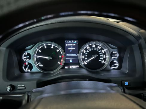 Used 2019 Toyota Land Cruiser AWD/4WD image 11