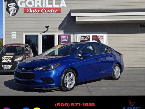 Used 2016 Chevrolet Cruze LT image 3