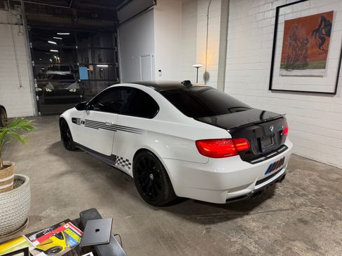 Used 2011 BMW M3 image 11