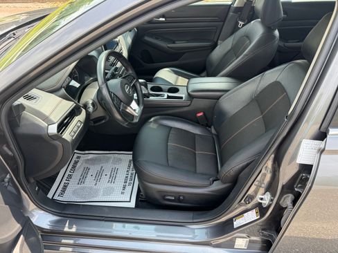 Used 2021 Nissan Altima 2.5 SR FWD image 12