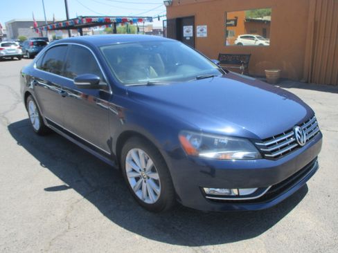 Used 2013 Volkswagen Passat 2.5 SEL FWD image 15