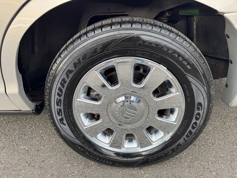 Used 2008 Mercury Grand Marquis LS image 25