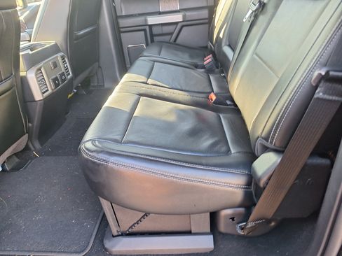 Used 2017 Ford F350 Lariat image 17