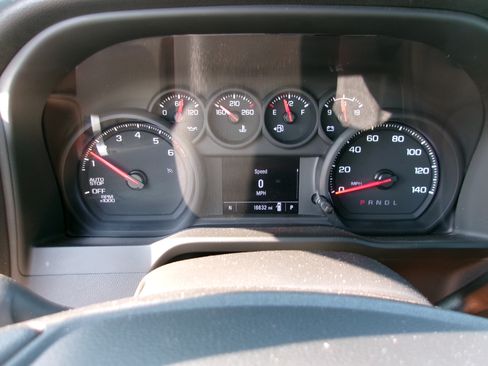 Used 2025 Chevrolet Silverado 1500 2WD Regular Cab W/T image 9