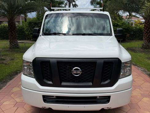 Used 2019 Nissan NV 1500 RWD image 2