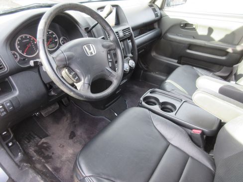 Used 2005 Honda CR-V SE image 3