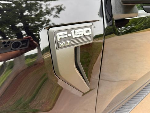 Used 2023 Ford F150 4x4 SuperCrew image 11