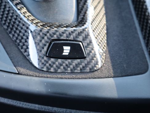 Used 2018 BMW M4 Competition image 40