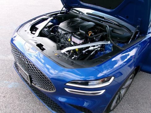 Used 2024 Genesis G70 2.5T Prestige RWD image 18