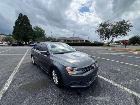 Used 2014 Volkswagen Jetta SE Sedan FWD image 3