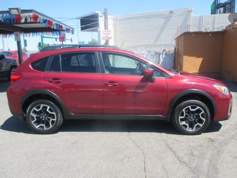 Used 2016 Subaru Crosstrek 2.0i Premium image 1