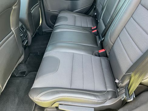 Used 2013 Ford Escape FWD Titanium image 12