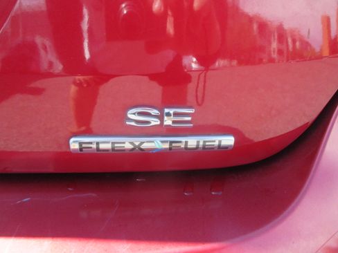 Used 2015 Ford Focus SE Sedan FWD image 6